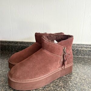 BearPaw Women's Winter Boots in Brown